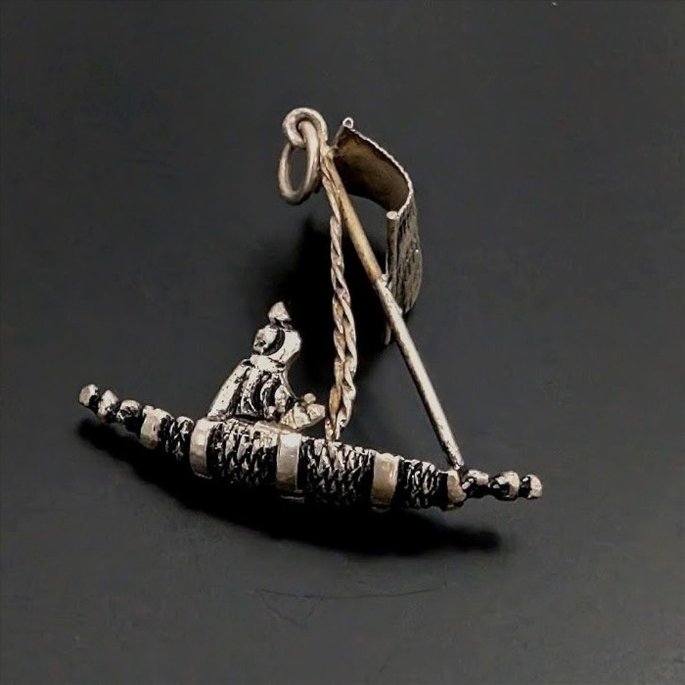 Vintage Chinese‎ Junk Boat Outrigger Canoe Charm Pendant Silver Tone Nautical